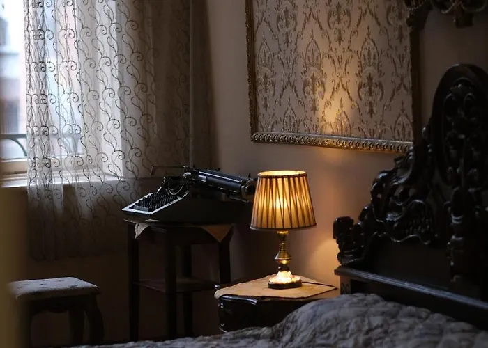 Apartments In Historic XIX Century Building Of Old Tbilisi - Walk To Everything