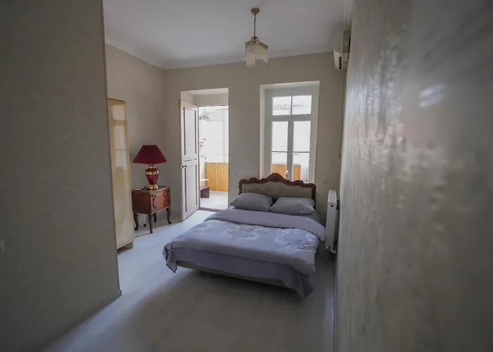 Apartments In Historic XIX Century Building Of Old Tbilisi - Walk To Everything