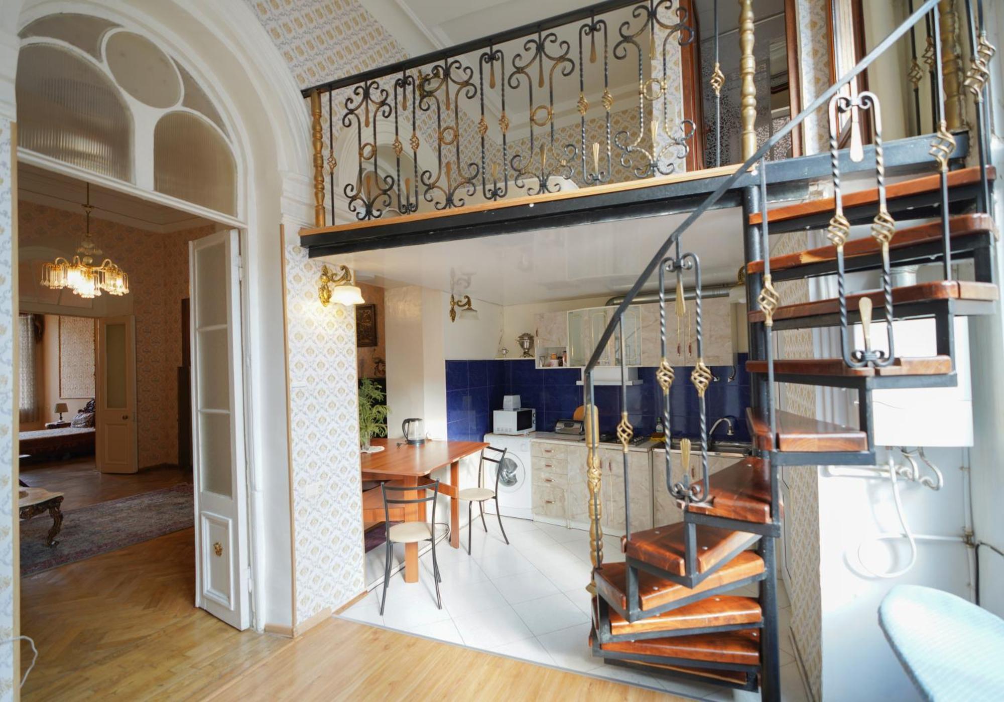 In Historic Xix Century Building Of Old - Walk To Everything *