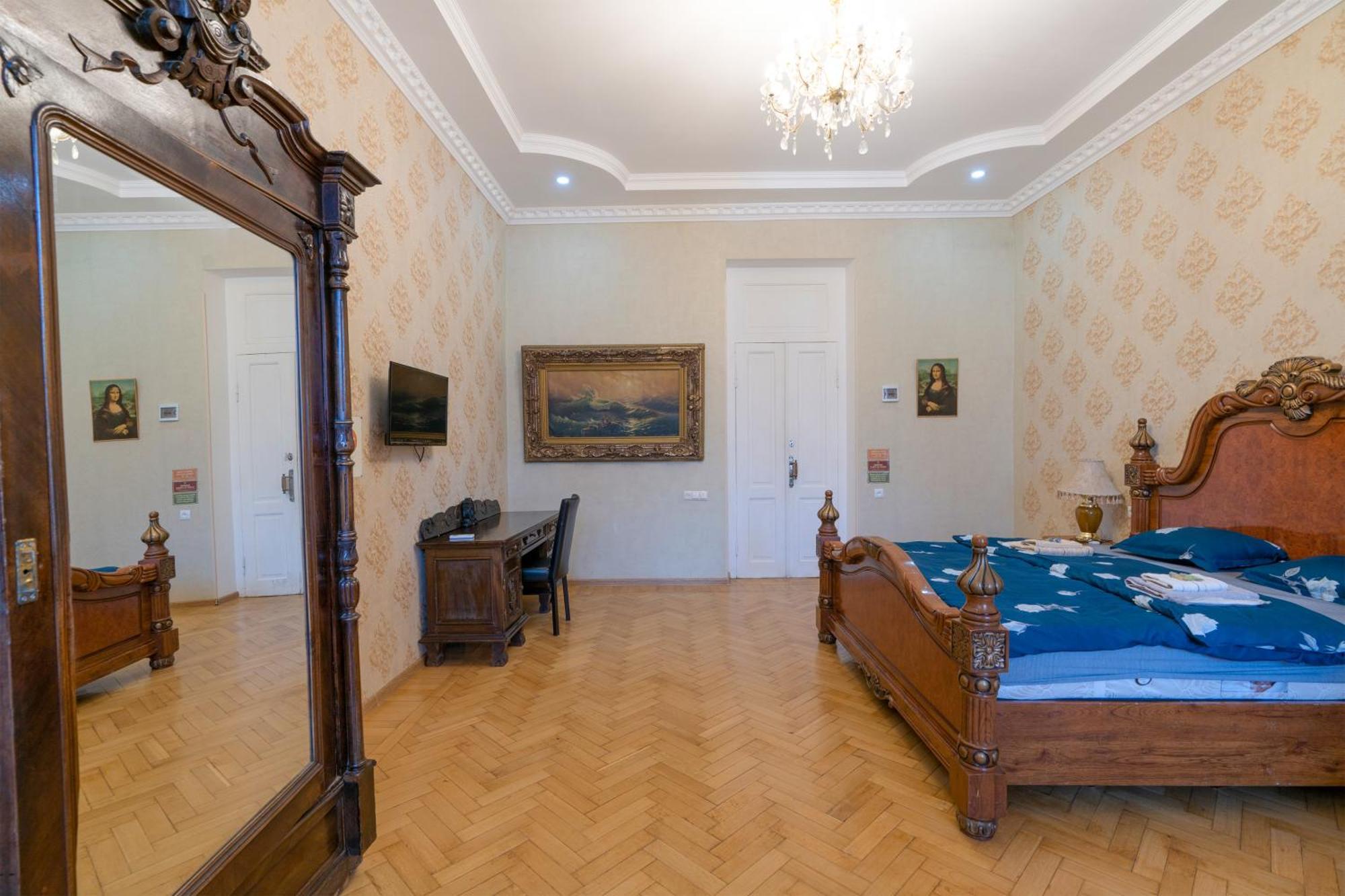 In Historic Xix Century Building Of Old - Walk To Everything