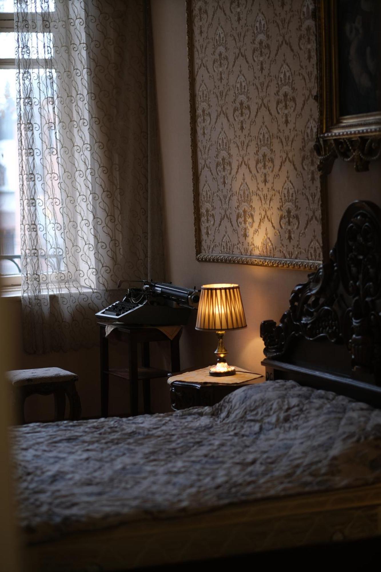 In Historic Xix Century Building Of Old - Walk To Everything * تبليسي