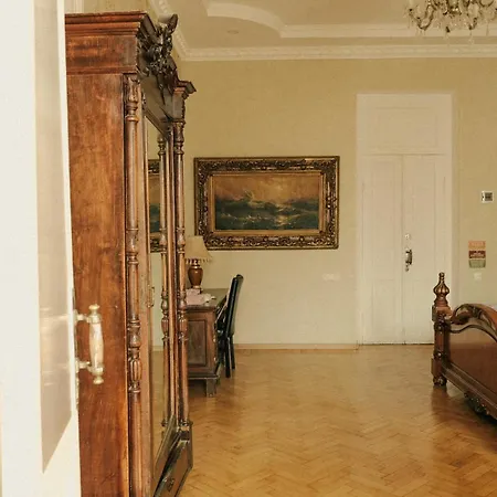 Apartments In Historic XIX Century Building Of Old Tbilisi - Walk To Everything المظهر الخارجي الصورة
