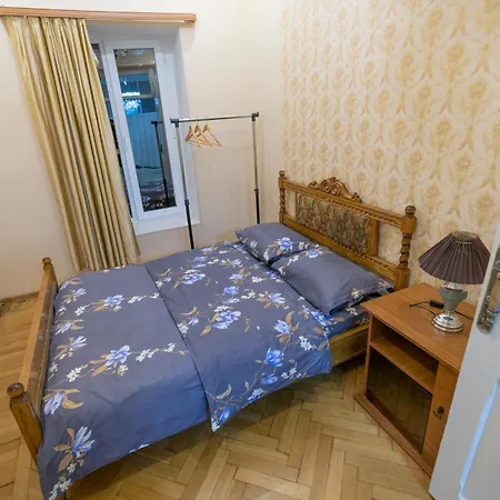 Apartments In Historic XIX Century Building Of Old Tbilisi - Walk To Everything المظهر الخارجي الصورة