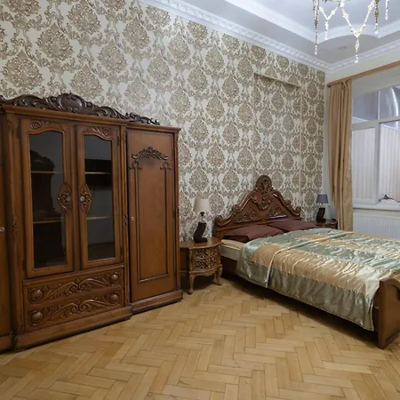 Apartments In Historic XIX Century Building Of Old Tbilisi - Walk To Everything الغرفة الصورة
