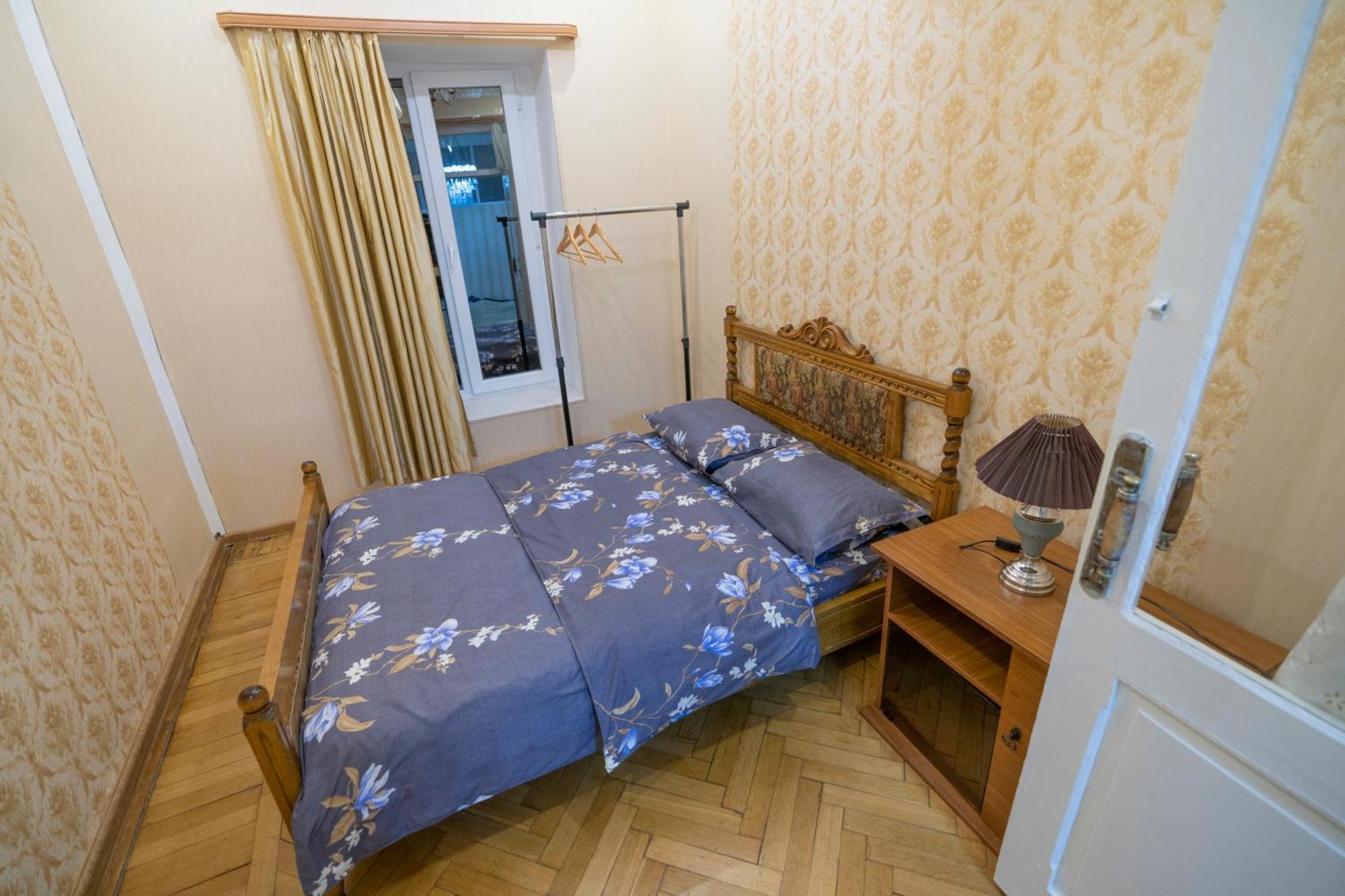 In Historic Xix Century Building Of Old - Walk To Everything * Tbilisi