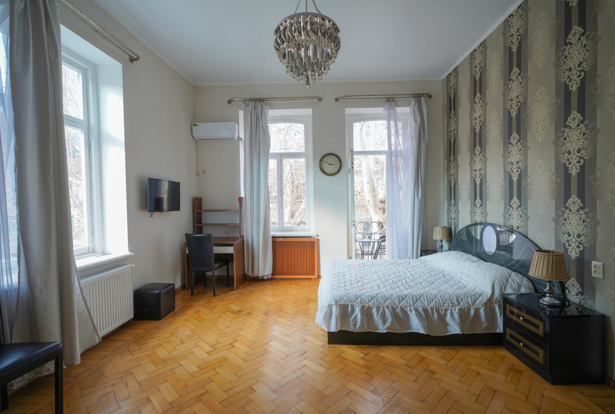 Apartment In Historic Xix Century Building Of Old - Walk To Everything